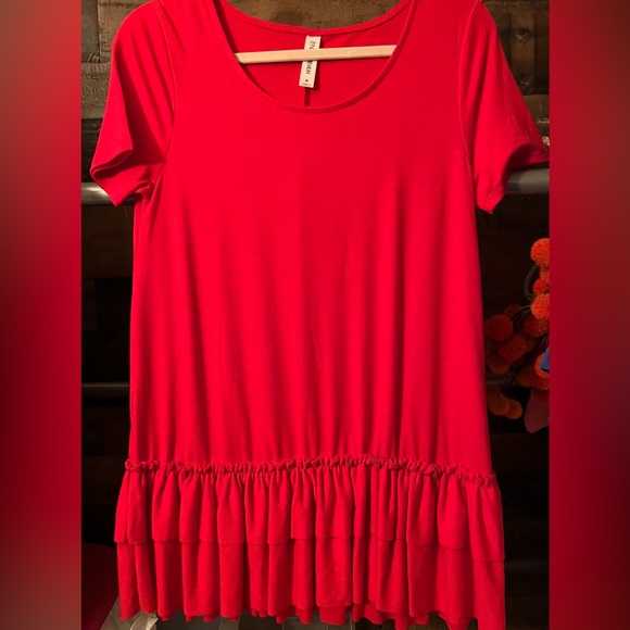 Red Shirt - Picture 1 of 2